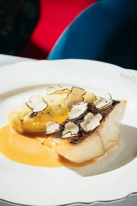 Dish, high key light. Food photography in Dubai by Artur Begel