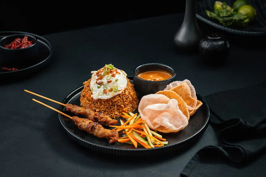 Dish, low key light. Food photography in Dubai by Artur Begel