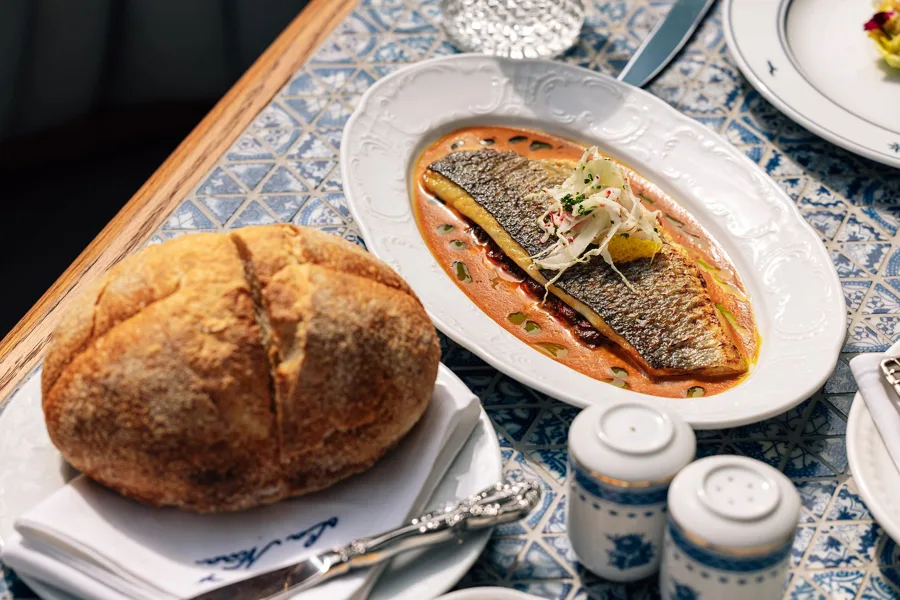 Dish, high key light. Food photography in Dubai by Artur Begel
