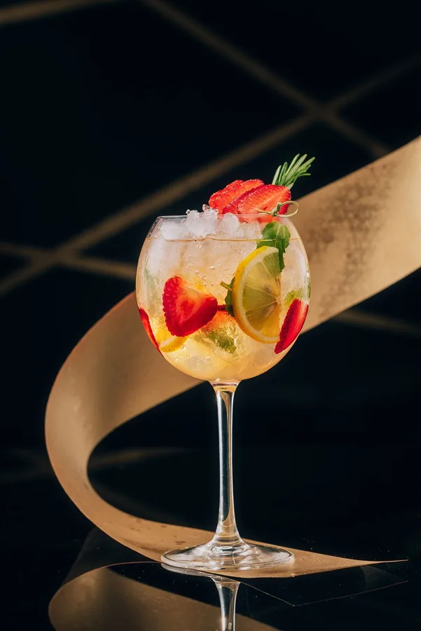 Drink, low key light. Food photography in Dubai by Artur Begel