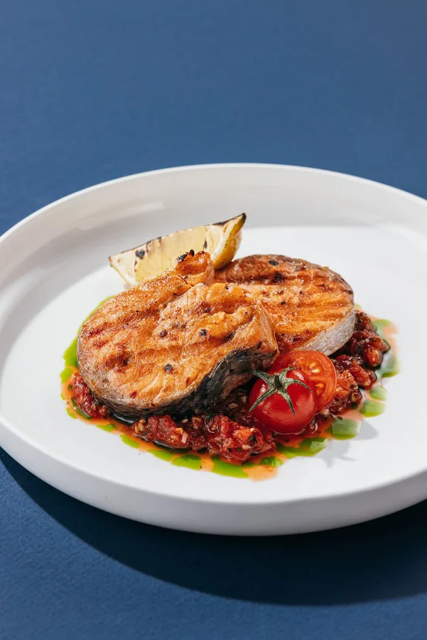 Dish, high key light. Food photography in Dubai by Artur Begel
