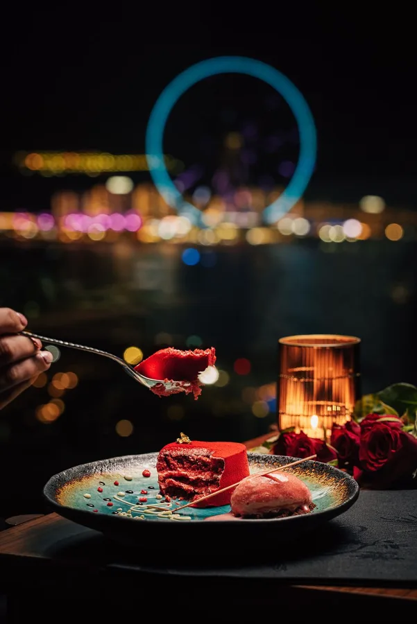 Dish, low key light. Food photography in Dubai by Artur Begel