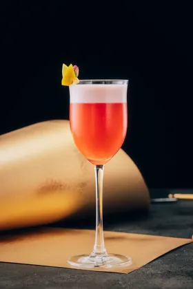 Drink, high key light. Food photography in Dubai by Artur Begel