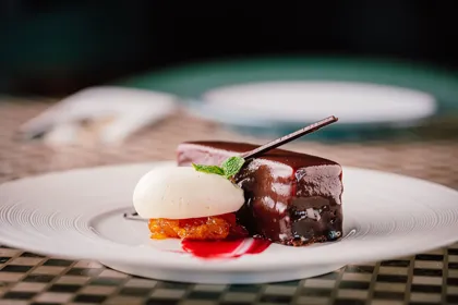 Dish, high key light. Food photography in Dubai by Artur Begel