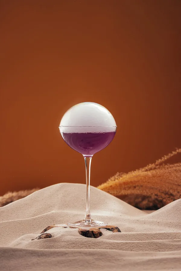 Drink, high key light. Food photography in Dubai by Artur Begel