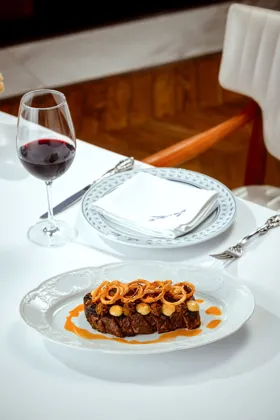 Dish, high key light. Food photography in Dubai by Artur Begel