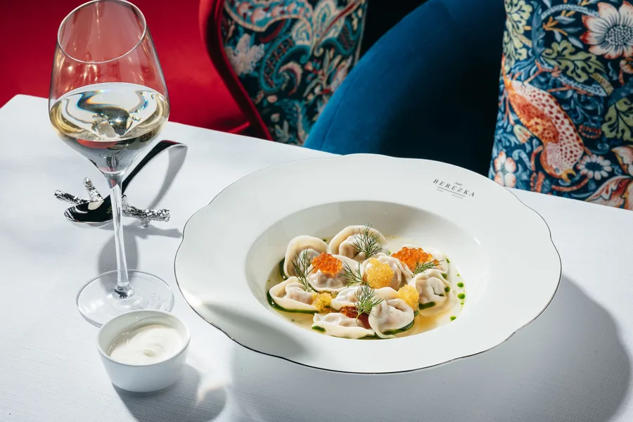 Dish, high key light. Food photography in Dubai by Artur Begel