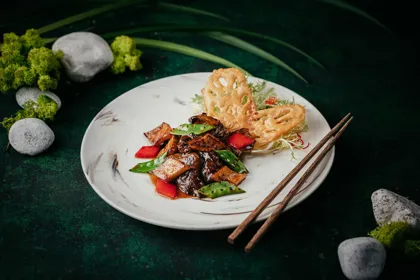 Dish, low key light. Food photography in Dubai by Artur Begel