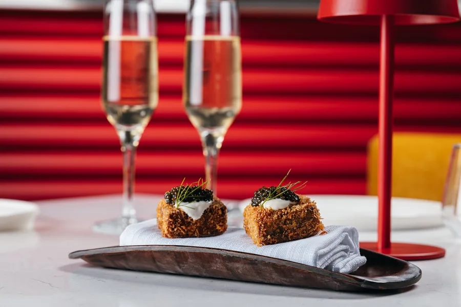 Dish, high key light. Food photography in Dubai by Artur Begel