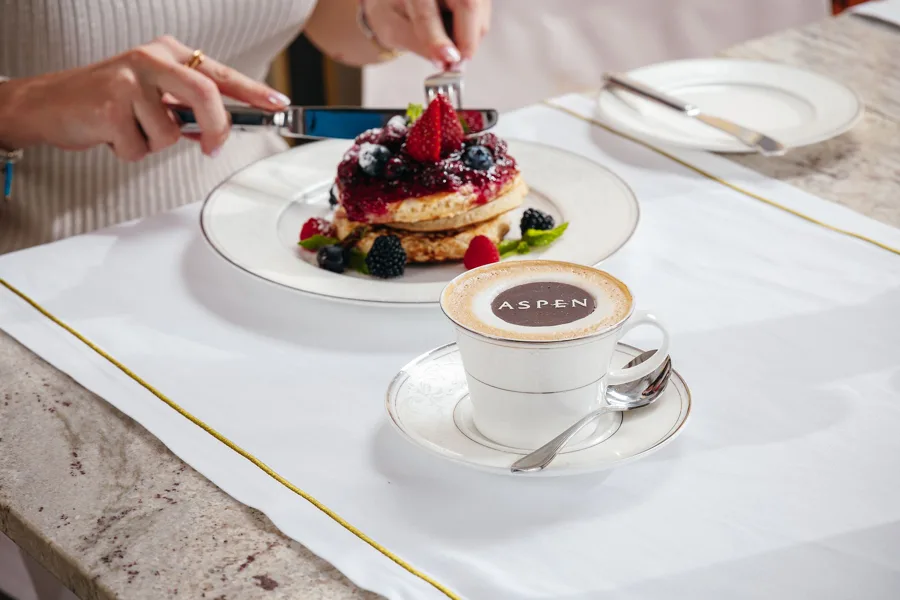 Dish, high key light. Food photography in Dubai by Artur Begel