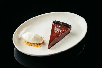 Dish, low key light. Food photography in Dubai by Artur Begel