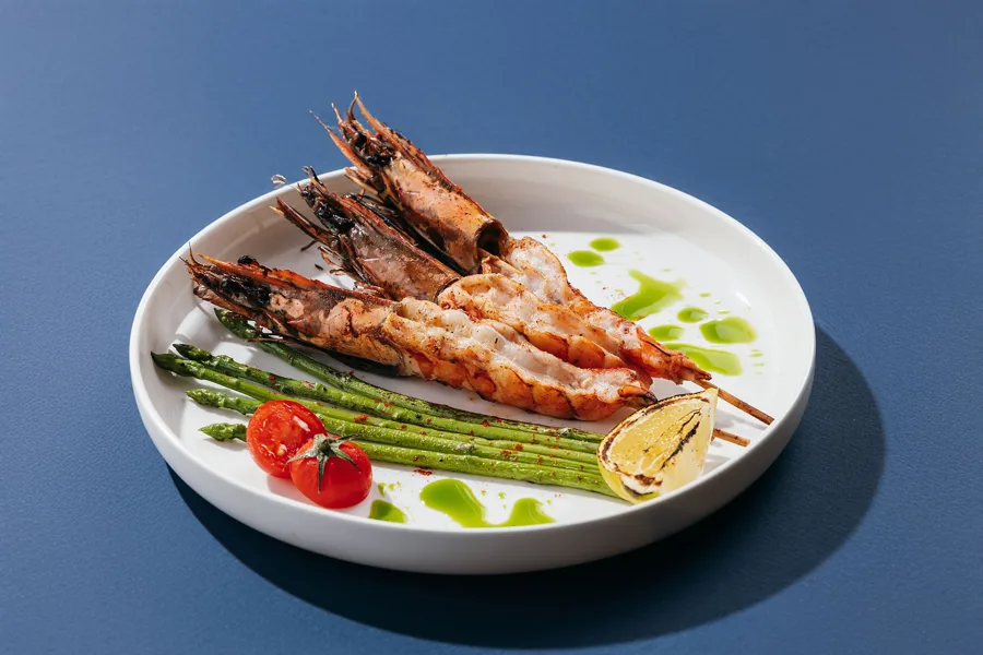 Dish, high key light. Food photography in Dubai by Artur Begel