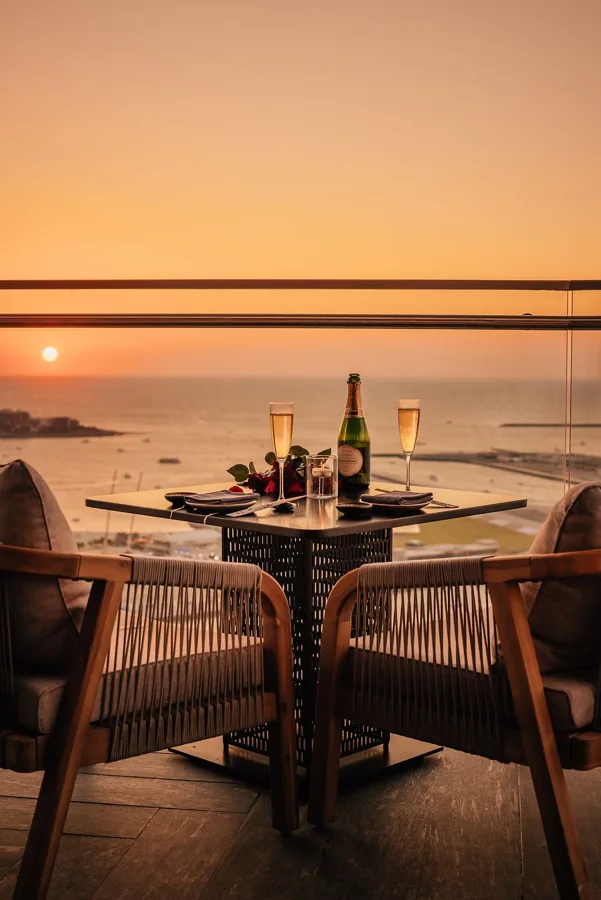 Interior, high key light. Food photography in Dubai by Artur Begel