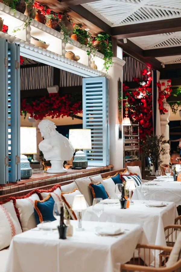 Interior. Food photography in Dubai by Artur Begel