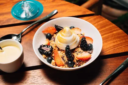 Dish, high key light. Food photography in Dubai by Artur Begel