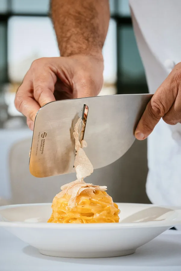 Dish, high key light. Food photography in Dubai by Artur Begel
