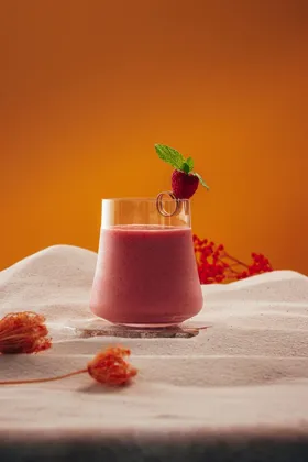 Drink, high key light. Food photography in Dubai by Artur Begel