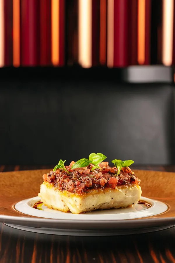 Dish, high key light. Food photography in Dubai by Artur Begel