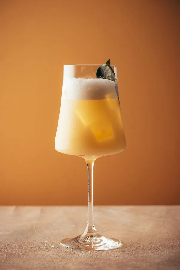 Drink, high key light. Food photography in Dubai by Artur Begel