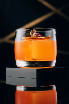 Drink, low key light. Food photography in Dubai by Artur Begel