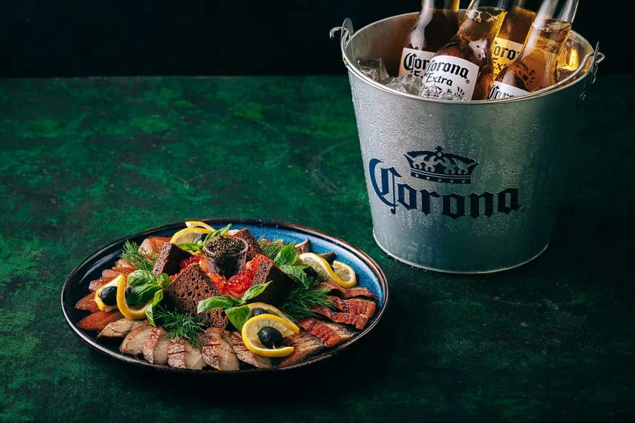 Dish, low key light. Food photography in Dubai by Artur Begel