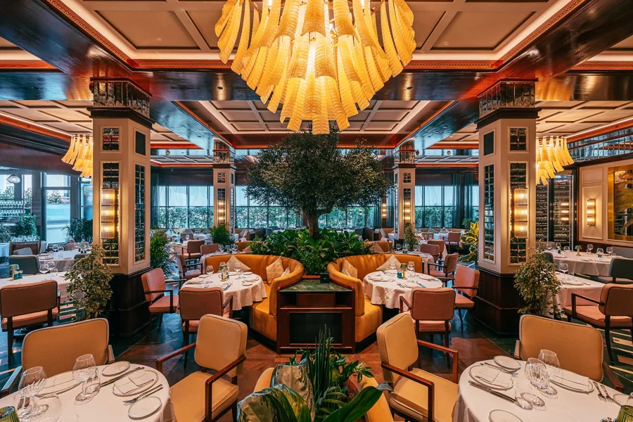 Interior. Food photography in Dubai by Artur Begel