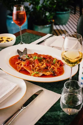Dish, high key light. Food photography in Dubai by Artur Begel