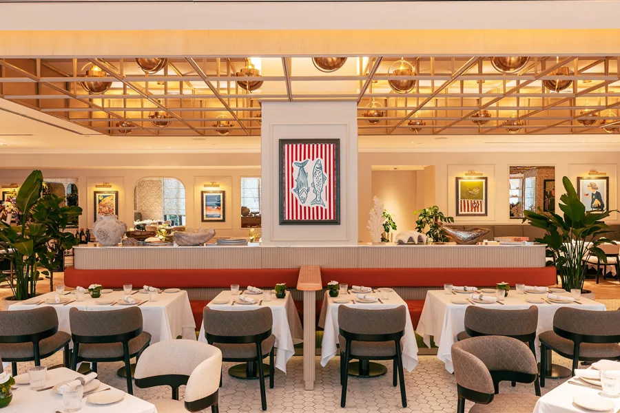 Interior, high key light. Food photography in Dubai by Artur Begel