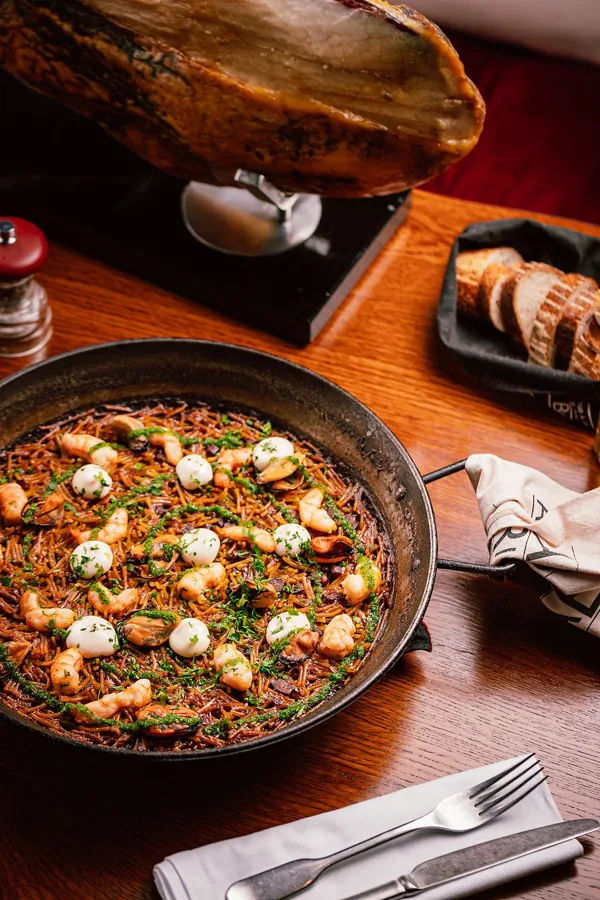 Dish, low key light. Food photography in Dubai by Artur Begel