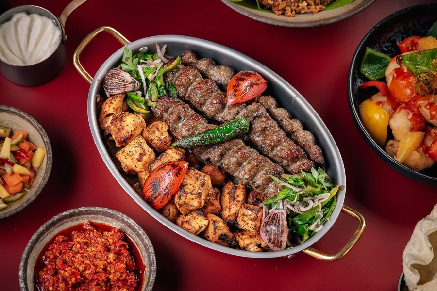 Food photos and reels for social media: Ciel Hotel, low key light. Photo by Artur Begel
