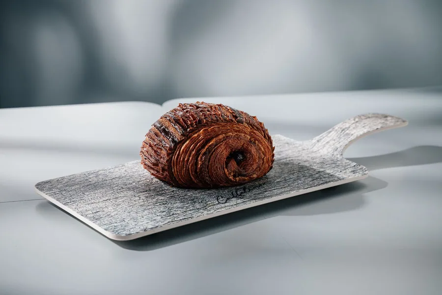 Menu and delivery app photos: Caffelini, natural light. Photo by Artur Begel