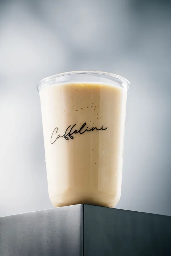 Menu and delivery app photos: Caffelini, high key light. Photo by Artur Begel