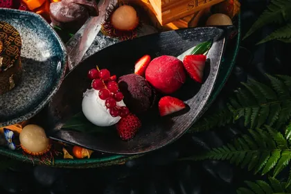 Dish at SHI, low key light. Food photography in Dubai by Artur Begel