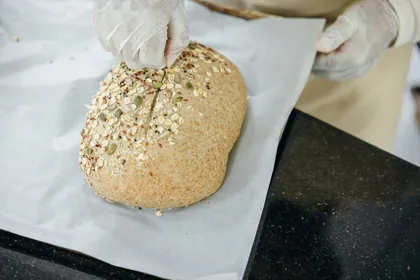 Dish at Al Mukhtar Bakery, hard flash light. Food photography in Dubai by Artur Begel