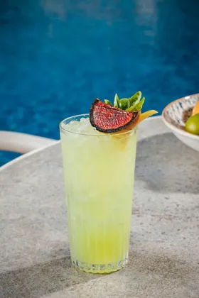 Drink at Isola, editorial light. Food photography in Dubai by Artur Begel