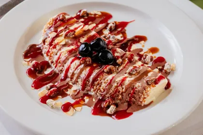 Dish at Novikov, hard flash light. Food photography in Dubai by Artur Begel