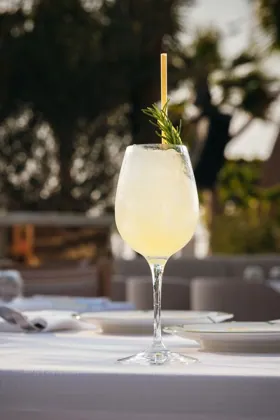 Drink at Be Beach, editorial light. Food photography in Dubai by Artur Begel