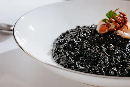 Dish at La Famiglia restaurant, hard flash light. Food photography in Dubai by Artur Begel