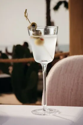 Drink at Be Beach, editorial light. Food photography in Dubai by Artur Begel