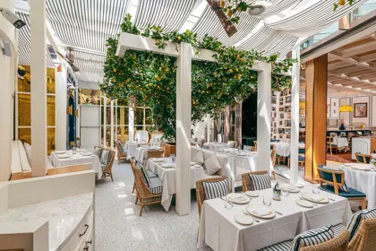 Interior of Scalini, editorial light. Food photography in Dubai by Artur Begel