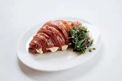 Dish at Novikov, high key light. Food photography in Dubai by Artur Begel