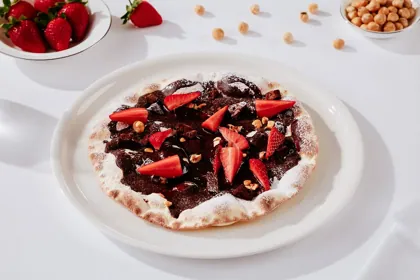 Dish at La Famiglia restaurant, hard flash light. Food photography in Dubai by Artur Begel