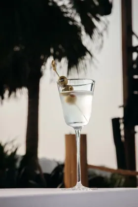 Drink at Be Beach, editorial light. Food photography in Dubai by Artur Begel