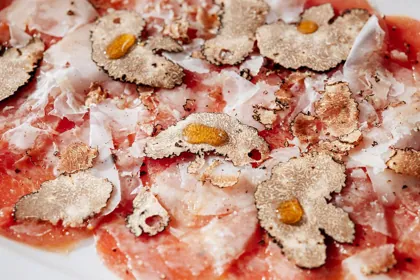 Dish at La Famiglia restaurant, hard flash light. Food photography in Dubai by Artur Begel