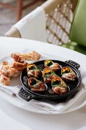 Dish at Novikov, hard flash light. Food photography in Dubai by Artur Begel