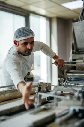 Dish at Al Mukhtar Bakery, natural light. Food photography in Dubai by Artur Begel