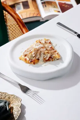 Dish at Chic Nonna, hard flash light. Food photography in Dubai by Artur Begel