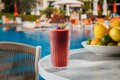 Drink at Isola, hard flash light. Food photography in Dubai by Artur Begel