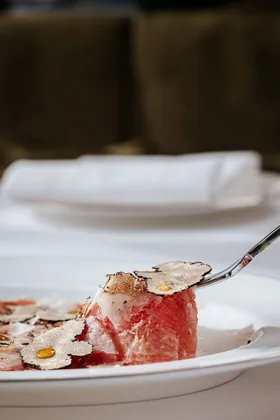 Dish at La Famiglia restaurant, hard flash light. Food photography in Dubai by Artur Begel