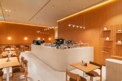Interior of Joud Coffee, editorial light. Food photography in Dubai by Artur Begel